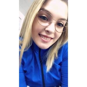 Meet your Posher, Cloudia